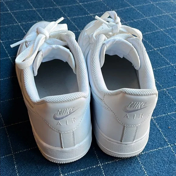 Nike Air Force 1 Low White - Picture 3 of 5